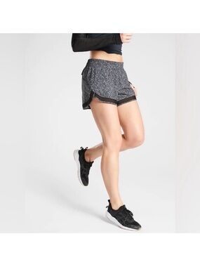 Athleta printed mesh racer run short 4” printed grey white black